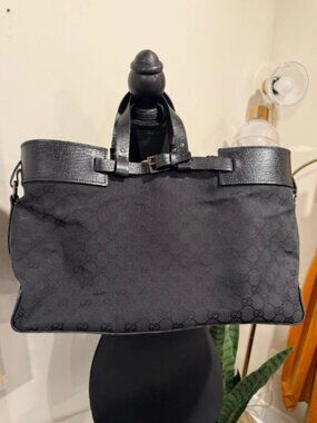 GU002, GUCCI, GG Leather & Canvas Tote w/COA